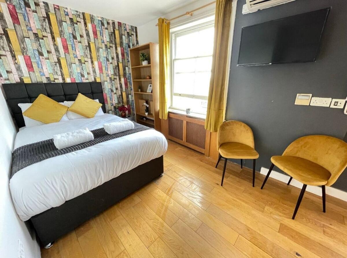 Portobello Road Artistic Studios 'Budget' Londra Camera foto