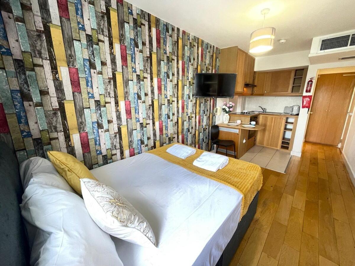 Portobello Road Artistic Studios 'Budget' Londra Camera foto