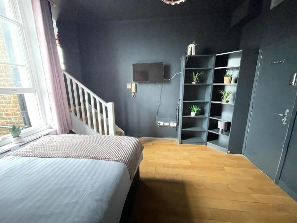 Portobello Road Artistic Studios 'Budget' Londra Camera foto