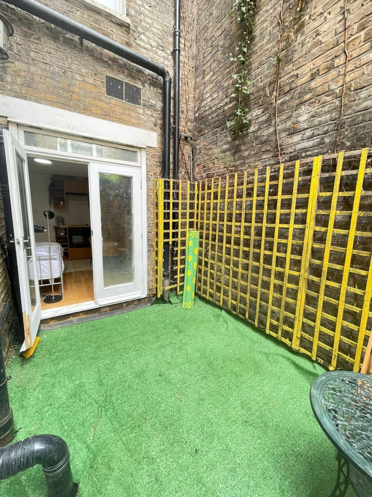 Portobello Road Artistic Studios 'Budget' Londra Camera foto